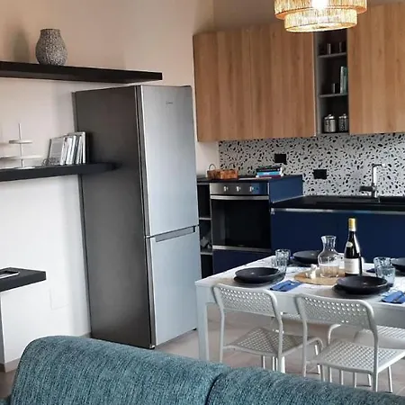 Civico 38. Vista Mare, Modernita E Confort A Soli 2 Minuti A Piedi Dalla Spiaggia. *