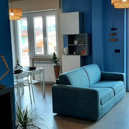 Civico 38. Vista Mare, Modernita E Confort A Soli 2 Minuti A Piedi Dalla Spiaggia. Apartamento