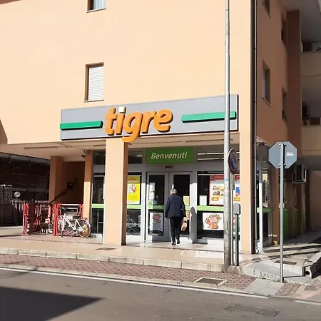 Civico 38. Vista Mare, Modernita E Confort A Soli 2 Minuti A Piedi Dalla Spiaggia. Apartamento